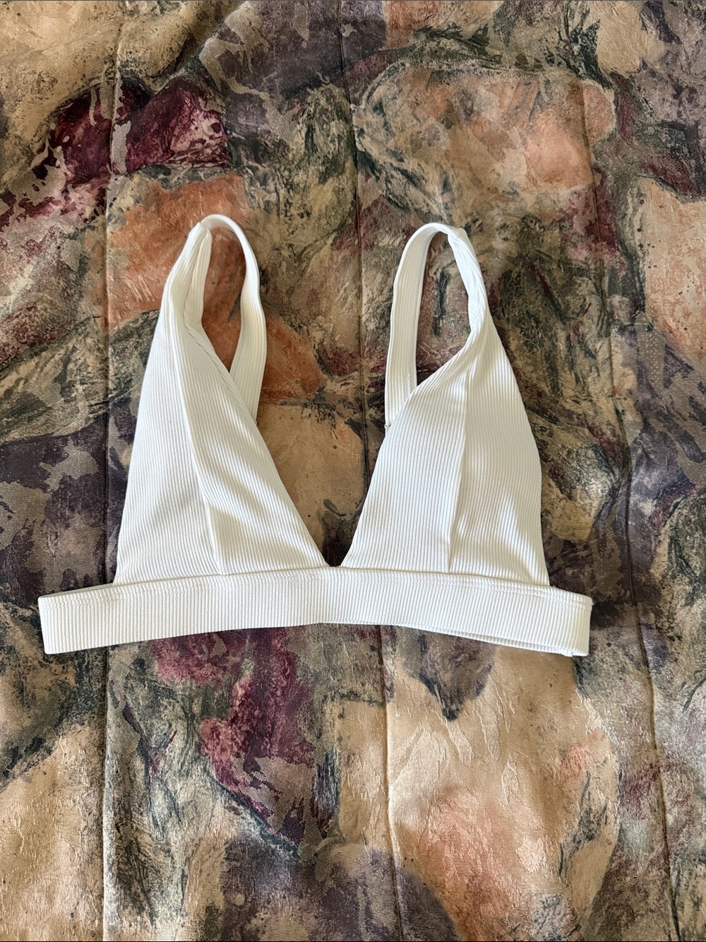Ribbed V-Neck bikini top White